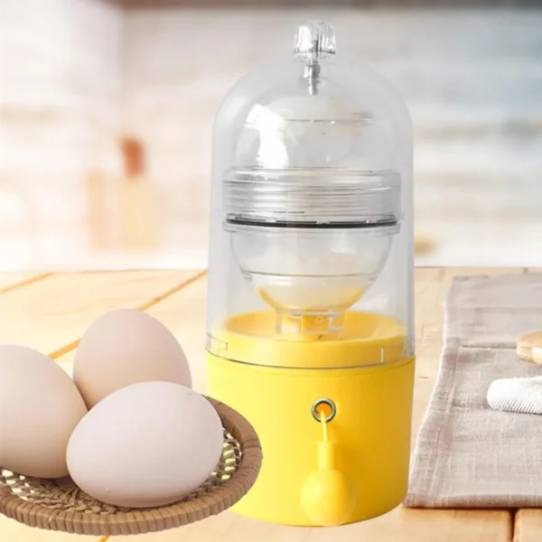 Egg yolk mixer with egg whites